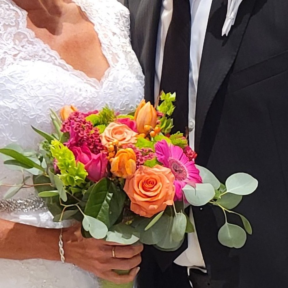 My gorgeous bouquet along with most unique golf tee boutonniere! My gorgeous bouquet along with most unique golf tee boutonniere!