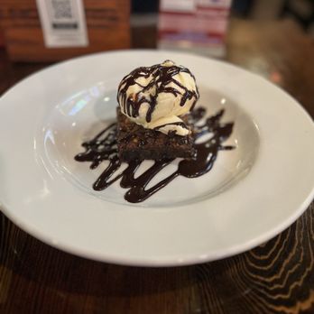 Route 2 Taproom - Browine sundae - Pubs Near Me - Monroe, Washington Route 2 Taproom - Browine sundae - Pubs Near Me - Monroe, Washington