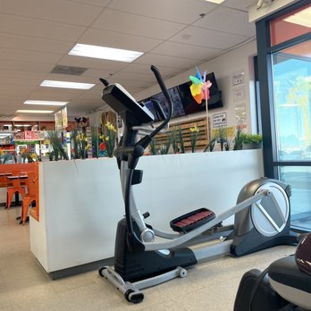 Kangamoo Indoor Playground - Elliptical - Kids Activities Near Me - Las Vegas, Nevada