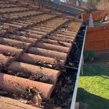 D & A Solar Cleaning - My rain gutters before they cleaned them - Solar Panel Cleaning Near Me - Clovis, California