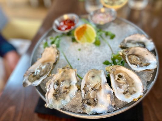 O SEA | seafood for thought by null