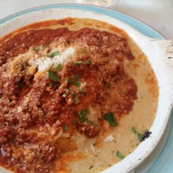 Café Elise - Lasagnaen anbefales.