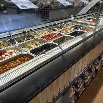 Fresh Thyme Market - Salad bar. - Grocery Near Me - Saint Peters, Missouri