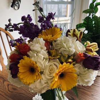 Scentaments Designs - Birthday Flowers For Mom...Beautiful! - Florists Near Me - Goodlettsville, Tennessee Scentaments Designs - Birthday Flowers For Mom...Beautiful! - Florists Near Me - Goodlettsville, Tennessee