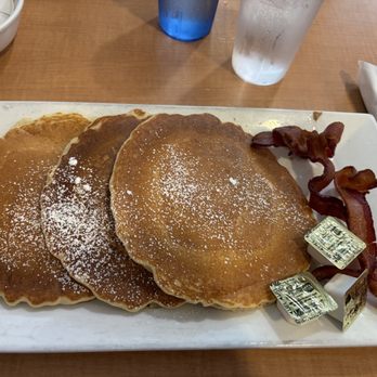 La Croisette - Breakfast & Brunch Near Me - St. Pete Beach, Florida La Croisette - Breakfast & Brunch Near Me - St. Pete Beach, Florida