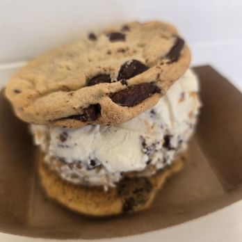 Melos Sandwich & Dessert - Sandwiches Near Me - Temecula, California