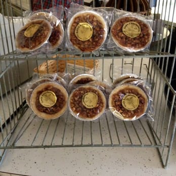 Lea's Lunchroom - Lil delightful pecan pies! - Southern Near Me - Lecompte, Louisiana Lea's Lunchroom - Lil delightful pecan pies! - Southern Near Me - Lecompte, Louisiana
