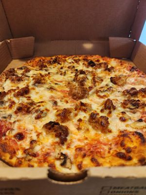 Giovanni's Pizzeria by null