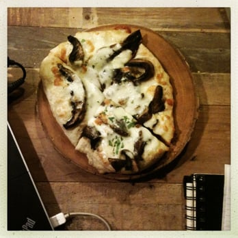 Green Bliss - mushroom flatbread: wish it had just a touch more of an acidic element. onions perhaps? or thyme? - Coffee & Tea Near Me - Fullerton, California
