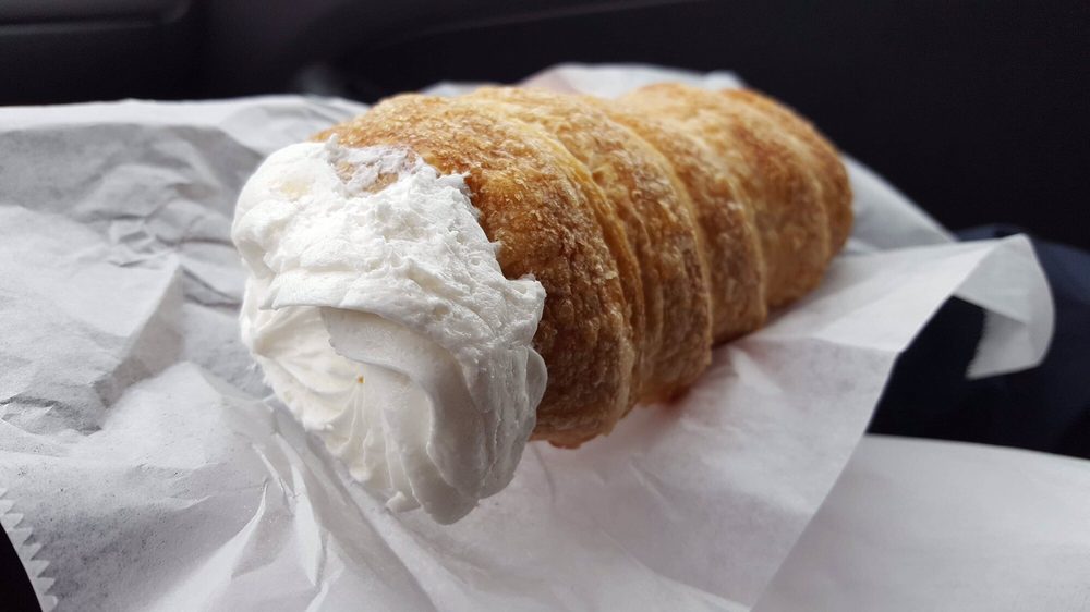 THE BAKER’S BENCH 80 Photos & 104 Reviews 33 Brackett St, Westbrook