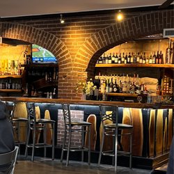 Black River Tavern