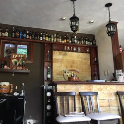 Roots Traditional Barbershop - Bar