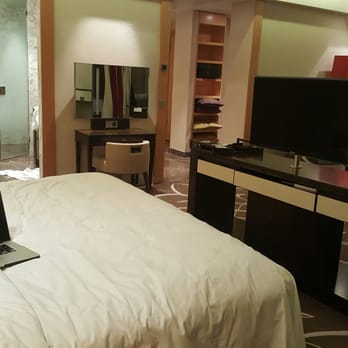 Waldorf Astoria Berlin - Junior Suite at the Waldorf - Hotels Near Me - Berlin, BE Waldorf Astoria Berlin - Junior Suite at the Waldorf - Hotels Near Me - Berlin, BE