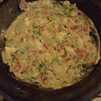 Bachas Restaurant - Finished product...guacamole - Seafood Near Me - Puerto Vallarta, JAL
