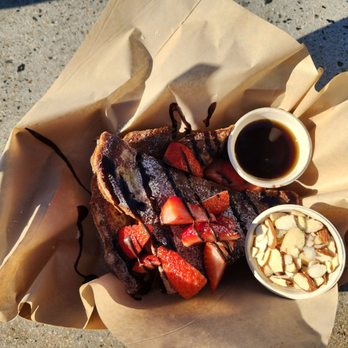 Young's Beach Shack - Strange French toast - Breakfast & Brunch Near Me - Dana Point, California