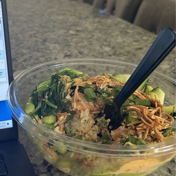 Poki Bowl Express - Half salmon and tuna - Poke Near Me - Fresno, California