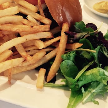 Le Marais - Lunch special burger - French Near Me - New York, New York Le Marais - Lunch special burger - French Near Me - New York, New York