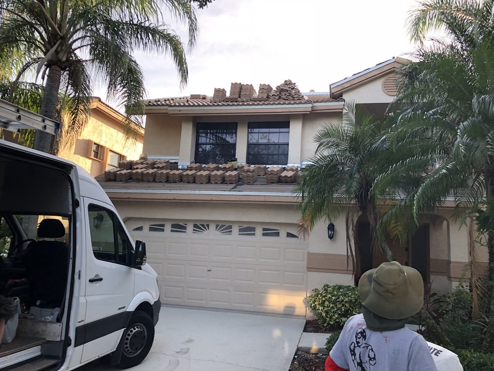 Slide of Rocky's Roofing