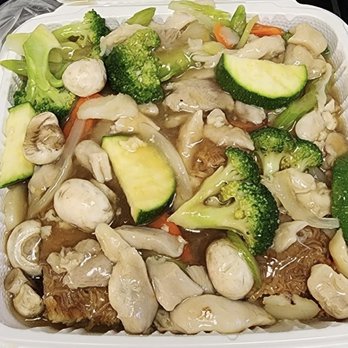 New Town Cafe - Chicken Cake Noodle ~ New Fav! - Cafes Near Me - Aiea, Hawaii