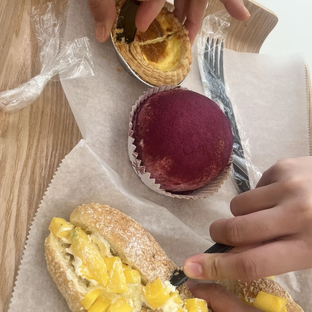 Brecotea - Ube bun, Mango Stick & custard tart - Bubble Tea Near Me - Richmond, Virginia Brecotea - Ube bun, Mango Stick & custard tart - Bubble Tea Near Me - Richmond, Virginia