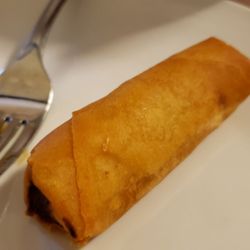 Golden Inn Restaurant - Vegetable roll ($3). Nice shell, but interior is mushy and wet.