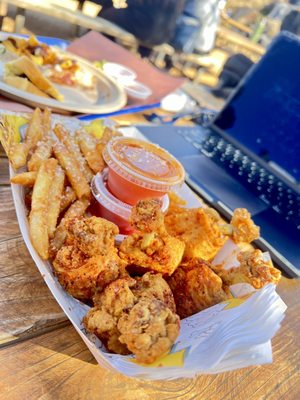 Tommy Want Wingy by null