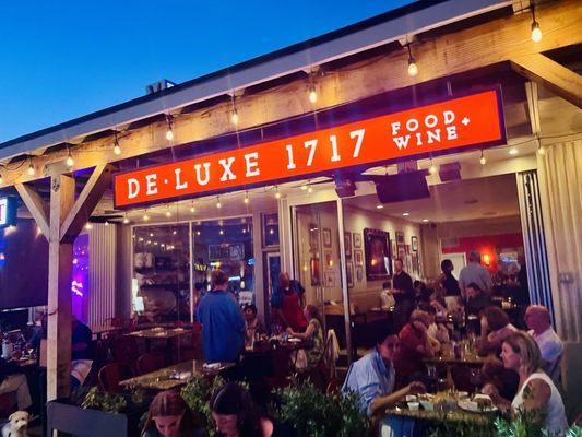 Deluxe 1717 by null