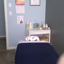 Sweet Water Wellness & Registered Massage Therapy - Treatment Room