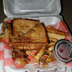 The Line Up Food Trailer - Chicken melt combo