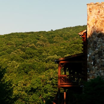 North Fork Mountain Inn - August morning, looking west - Bed & Breakfast Near Me - Cabins, West Virginia