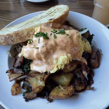 Great Maple San Diego - Smoked Beef Brisket Hash - they def go heavy on the meat - Breakfast & Brunch Near Me - San Diego, California Great Maple San Diego - Smoked Beef Brisket Hash - they def go heavy on the meat - Breakfast & Brunch Near Me - San Diego, California
