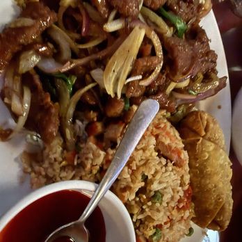 Pagoda Restaurant - Chinese Near Me - North Pole, Alaska