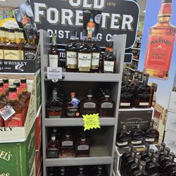 Pavilion Discount Beverage