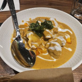 Star Leaf - Malay captains curry chicken - Asian Fusion Near Me - Pasadena, California Star Leaf - Malay captains curry chicken - Asian Fusion Near Me - Pasadena, California
