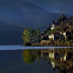 Escape2oporto DMC - The magnificent Douro Valley landscape