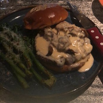 Eureka! - This is my favorite place on Fremont east. Great food, cold beers and excellent customer service! - American Near Me - Las Vegas, Nevada