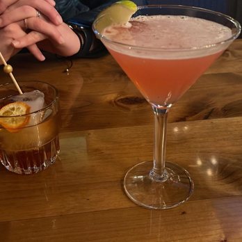 The Hub Eats & Drinks - American Near Me - Sacramento, California The Hub Eats & Drinks - American Near Me - Sacramento, California