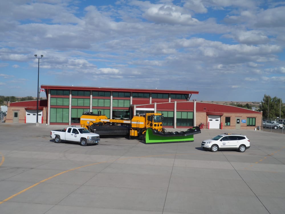 SLOULIN FIELD INTERNATIONAL AIRPORT CLOSED Updated May 2024 421