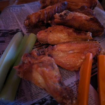 Urban Meyer's Pint House - Pound of naked wings - Venues & Event Spaces Near Me - Dublin, Ohio