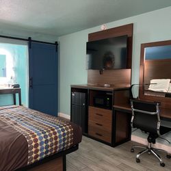 Regal Inn - Super clean!!!