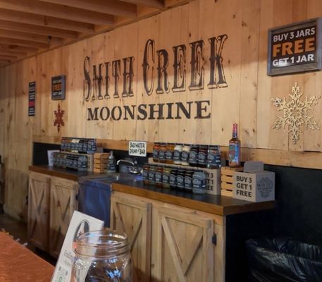 Smith Creek Moonshine by null