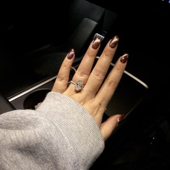 Ivy Nails - Red with cat eye - Nail Salons Near Me - Lynnwood, Washington