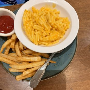 Canyon Grille - Kids mac n cheese. Looked and tasted like Kraft but kids love that stuff so no complaints - American Near Me - Escondido, California Canyon Grille - Kids mac n cheese. Looked and tasted like Kraft but kids love that stuff so no complaints - American Near Me - Escondido, California