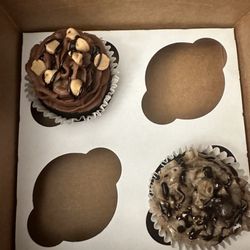 Sarasota Bakehouse - Peanut butter chocolate and mocha cupcakes