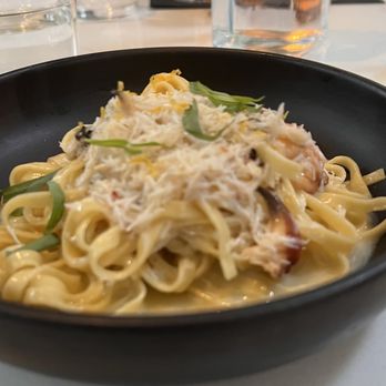 Model Citizen - Crab tagliatelle - New American Near Me - Ventura, California