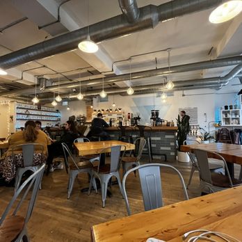 Vennture Brew - lots of seating - Breweries Near Me - Milwaukee, Wisconsin