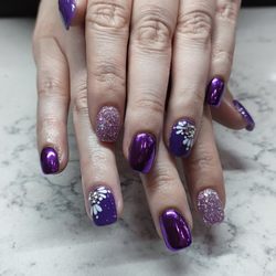 D'Lux Nails Spa