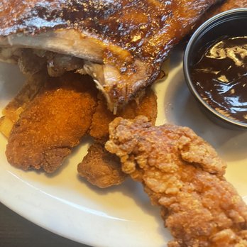 Applebee's Grill + Bar - American Near Me - Largo, Maryland