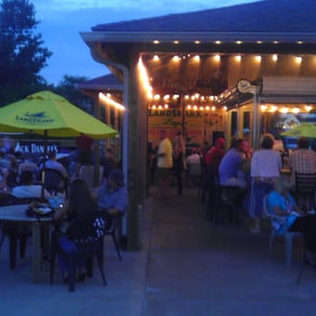 Mucky Duck Pub - Outdoor seating! - Pubs Near Me - Indianapolis, Indiana