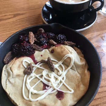 Hootch and Banter - Gingerbread Dutch Baby - New American Near Me - Frederick, Maryland
